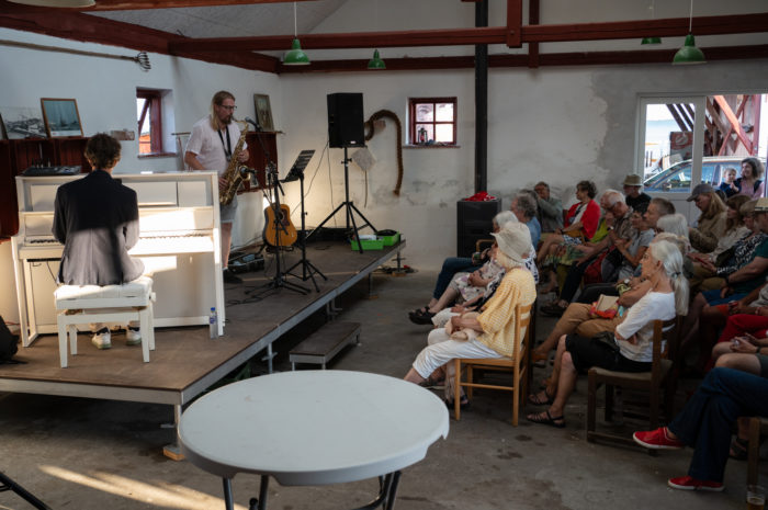 Herlig jazzmusik på havnen i Dybvig